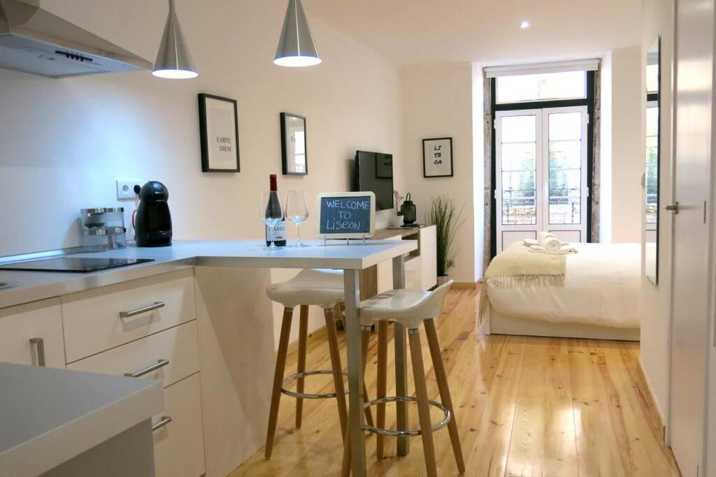 Beautiful Studio In Mouraria Lissabon Exterior foto